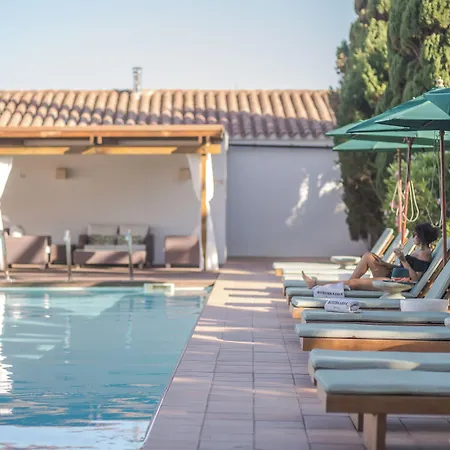 Ξενοδοχείο Binissaida Boutique 4*