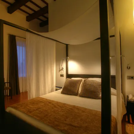 Binissaida Boutique 4*